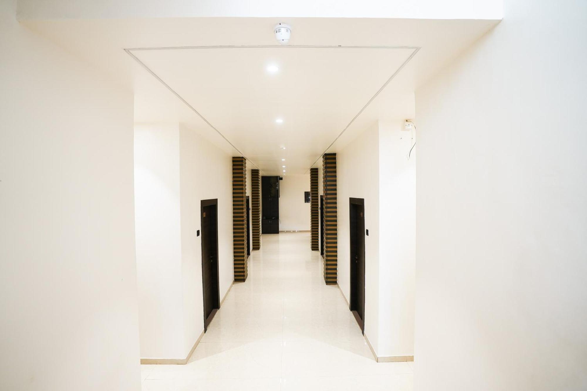 Madhav Residency Hotel & Banquet, Kalyan, Mumbai Екстер'єр фото