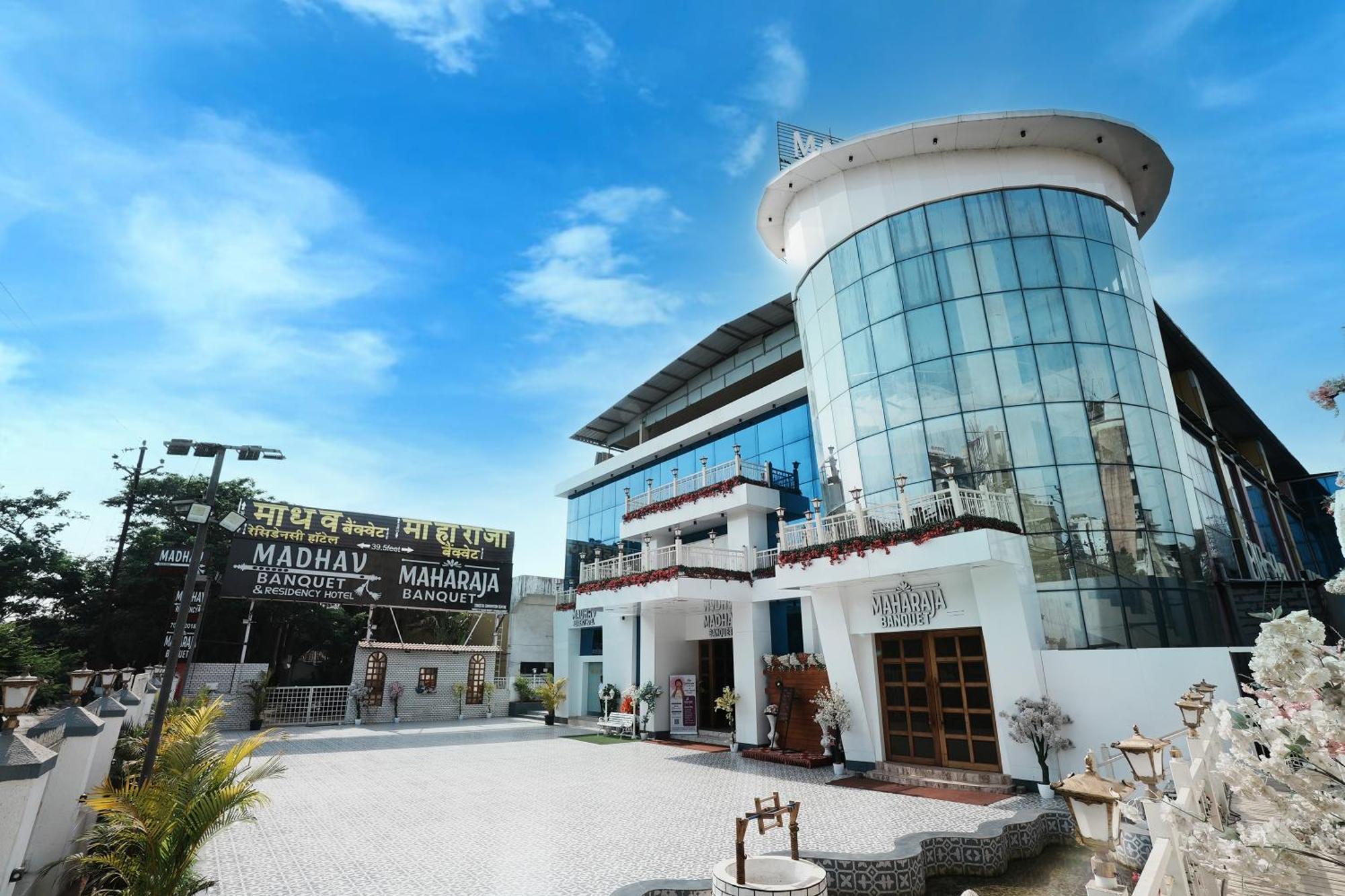 Madhav Residency Hotel & Banquet, Kalyan, Mumbai Екстер'єр фото