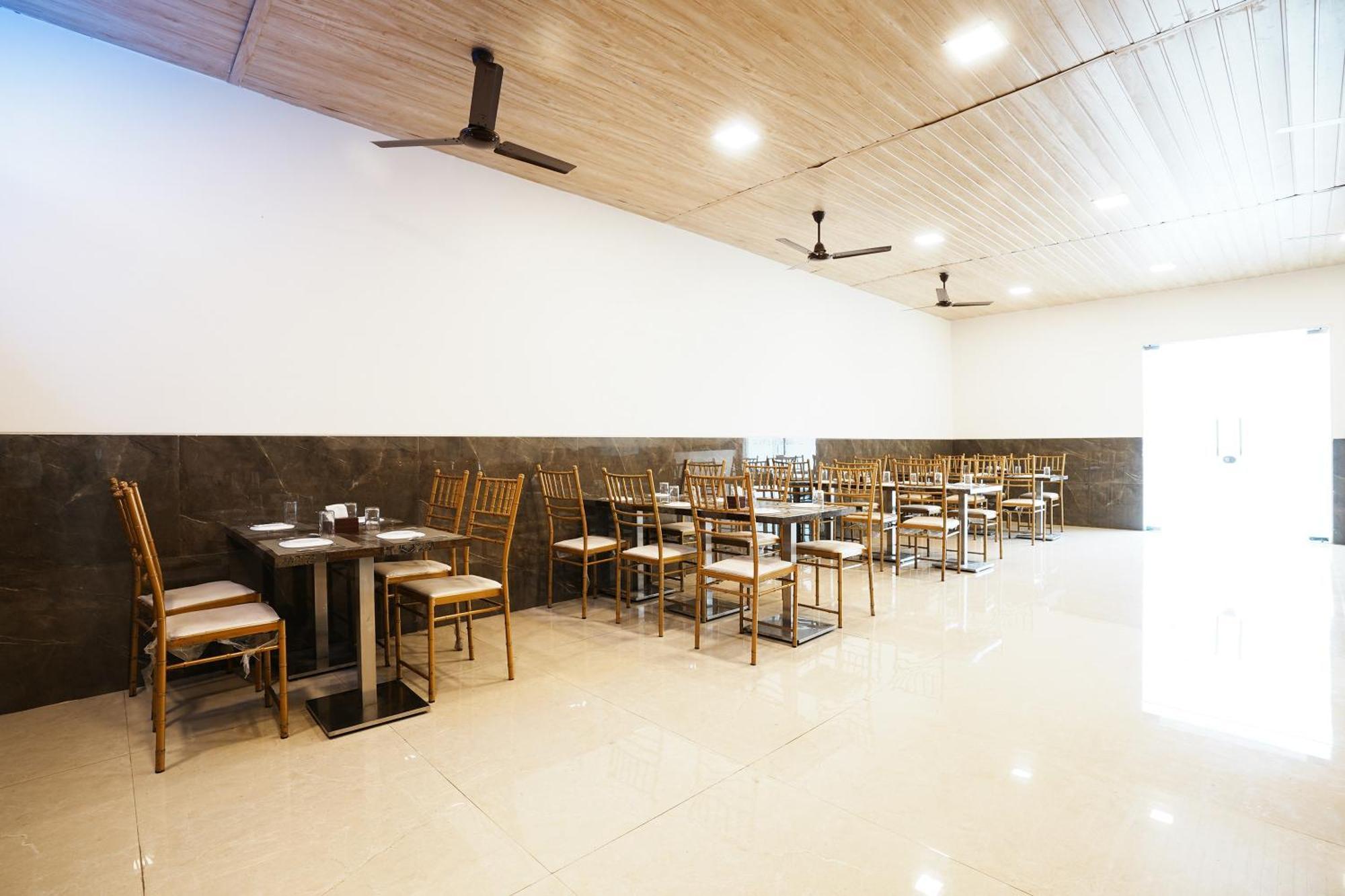 Madhav Residency Hotel & Banquet, Kalyan, Mumbai Екстер'єр фото