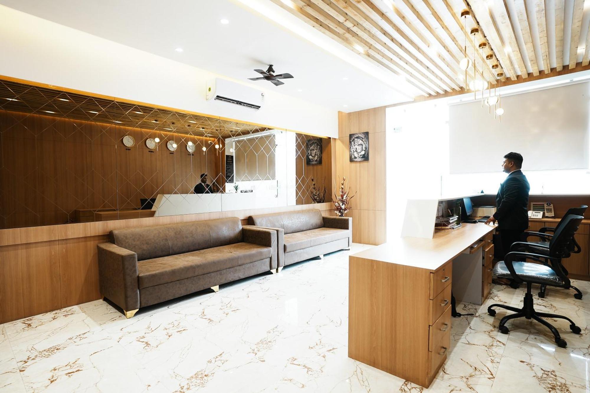 Madhav Residency Hotel & Banquet, Kalyan, Mumbai Екстер'єр фото