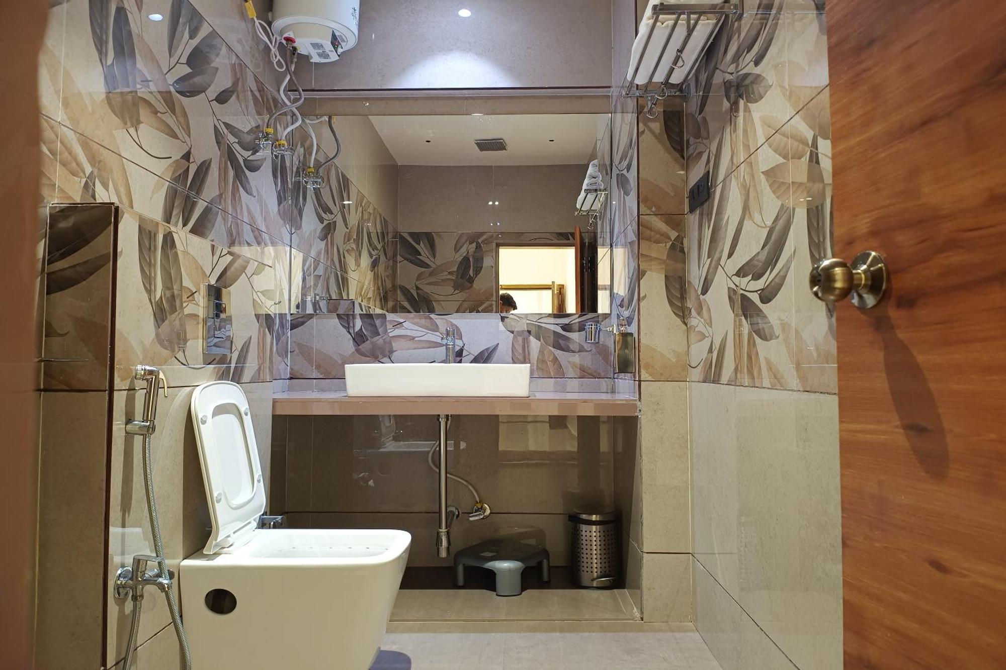 Madhav Residency Hotel & Banquet, Kalyan, Mumbai Екстер'єр фото