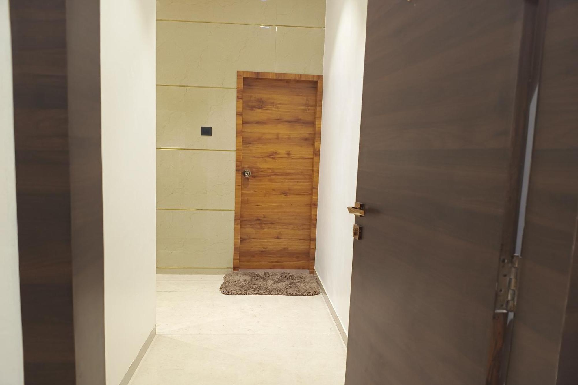 Madhav Residency Hotel & Banquet, Kalyan, Mumbai Екстер'єр фото